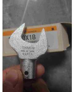 东日SH10DX18开口头，原装进口，全新